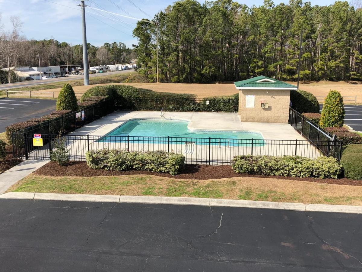 Days By Wyndham Motel