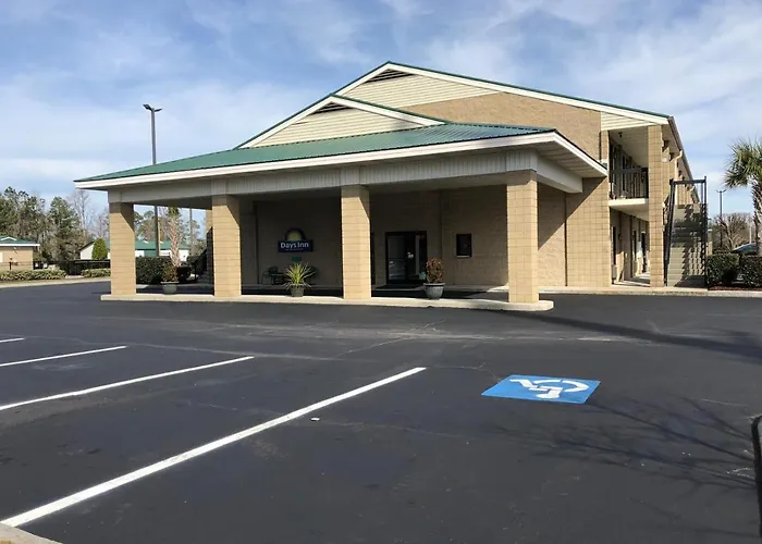 Days Inn By Wyndham Cape Carteret