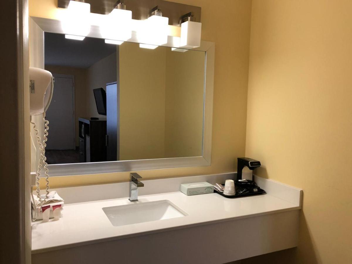 Days By Wyndham Motel 2*