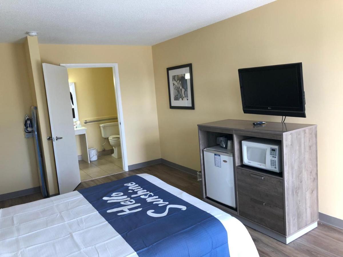 Days By Wyndham Cape Carteret